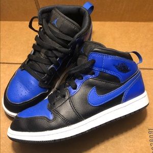 Nike Air Jordan 1 Mid Hyper Royal 640734-077 Youth Size 3Y Women's Size 4.5
